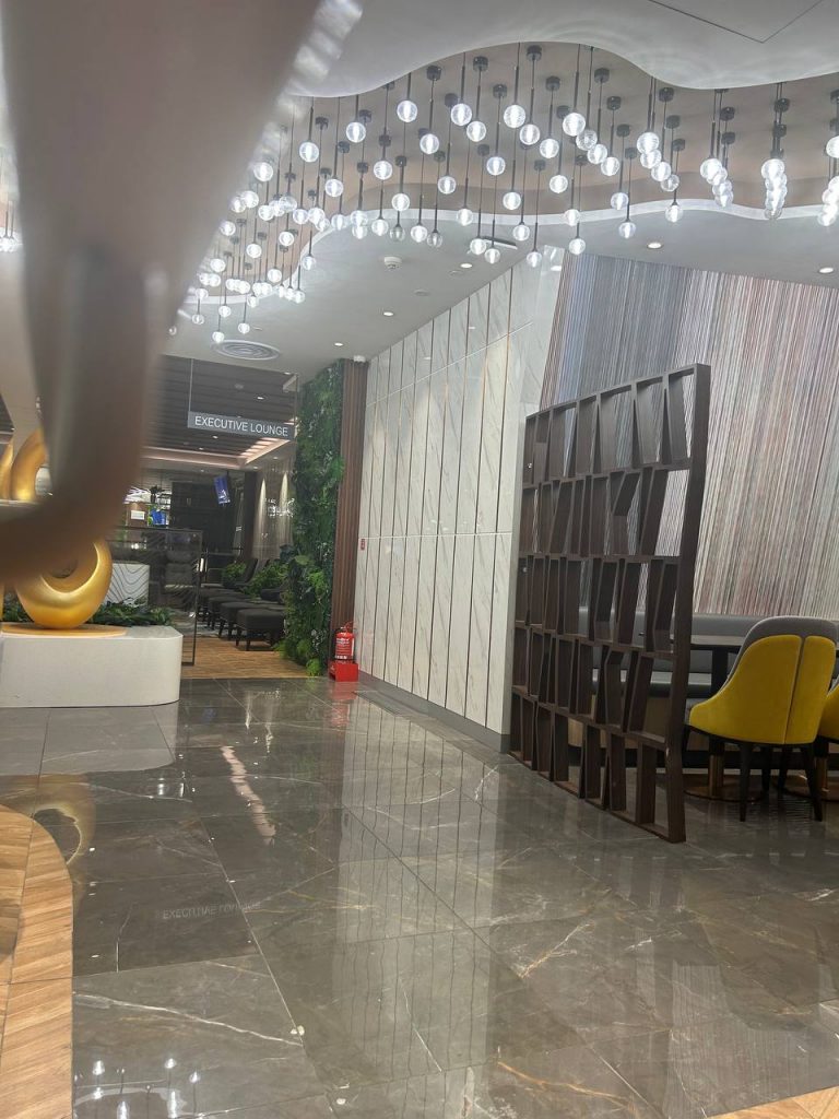 Travel Club Lounge
