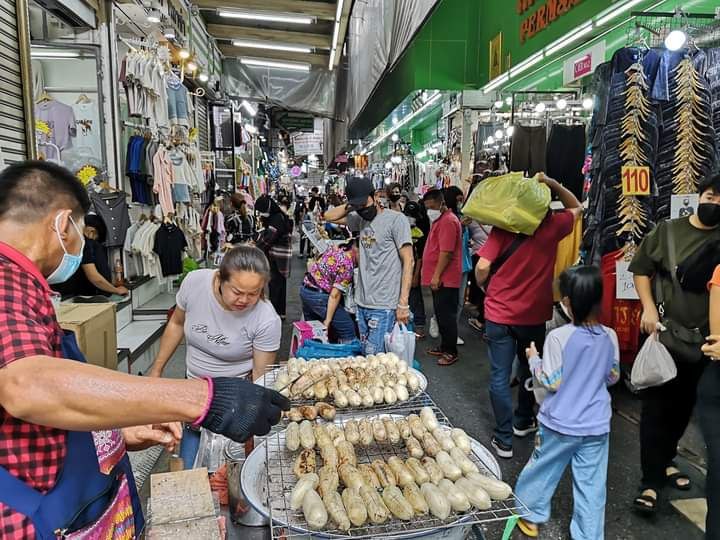 Pratunam Market