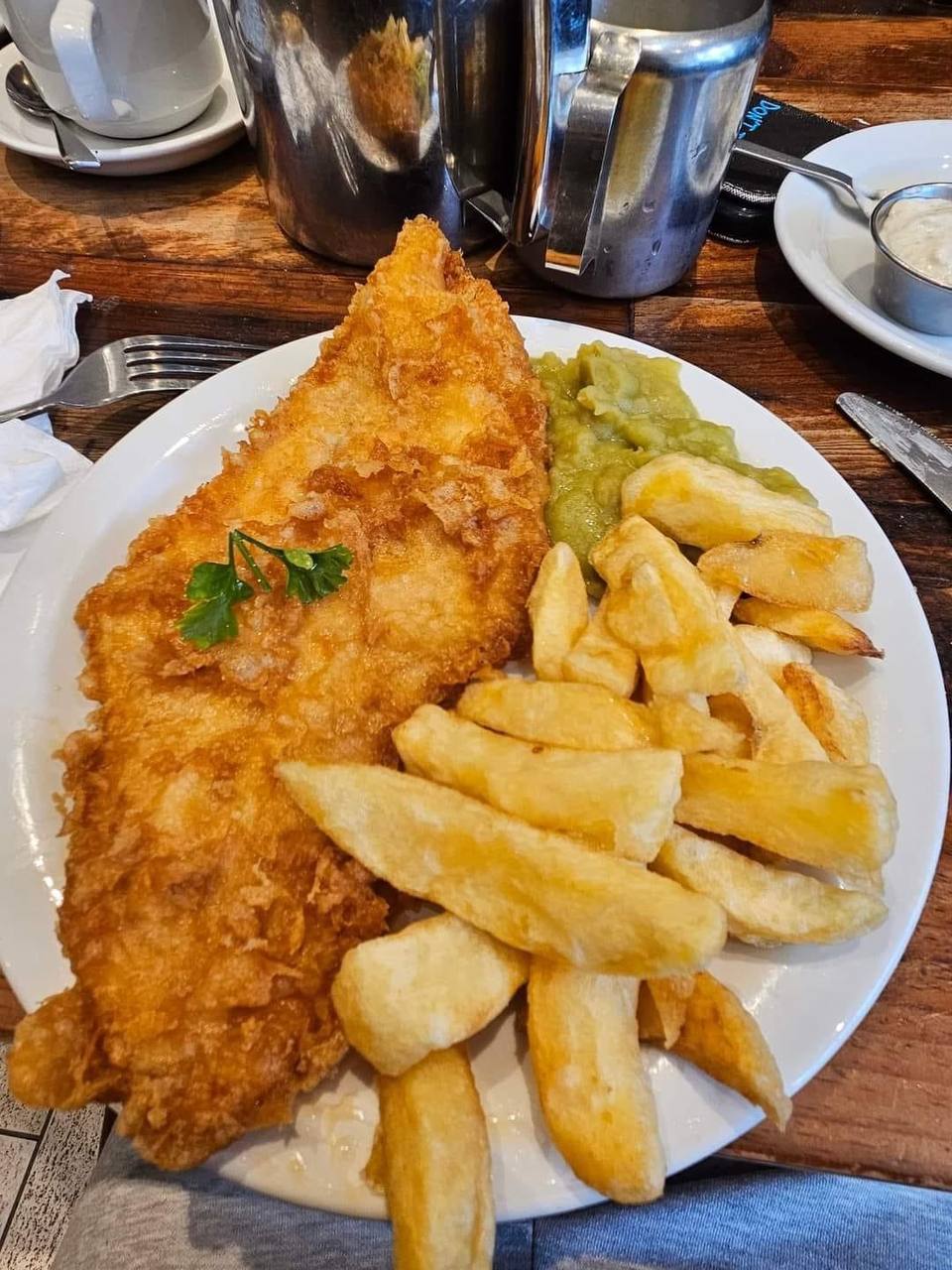 eat fish and chips
