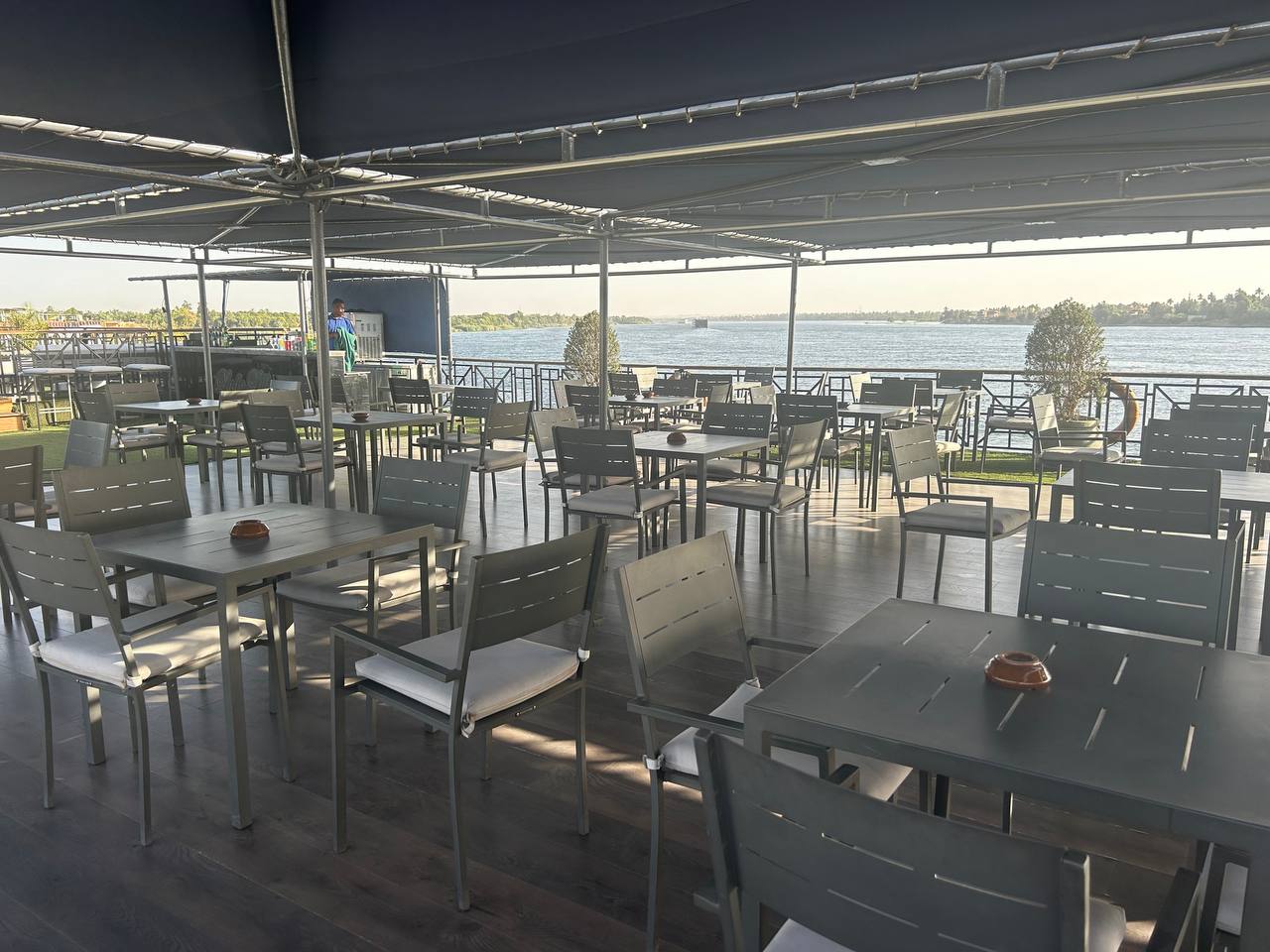 Cruise the nile