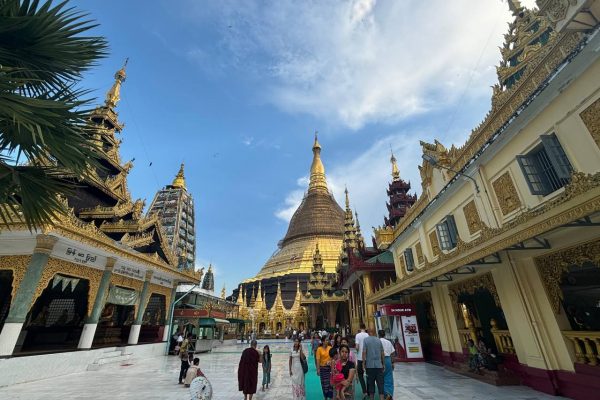 Shwedagon Pagoda Yangon