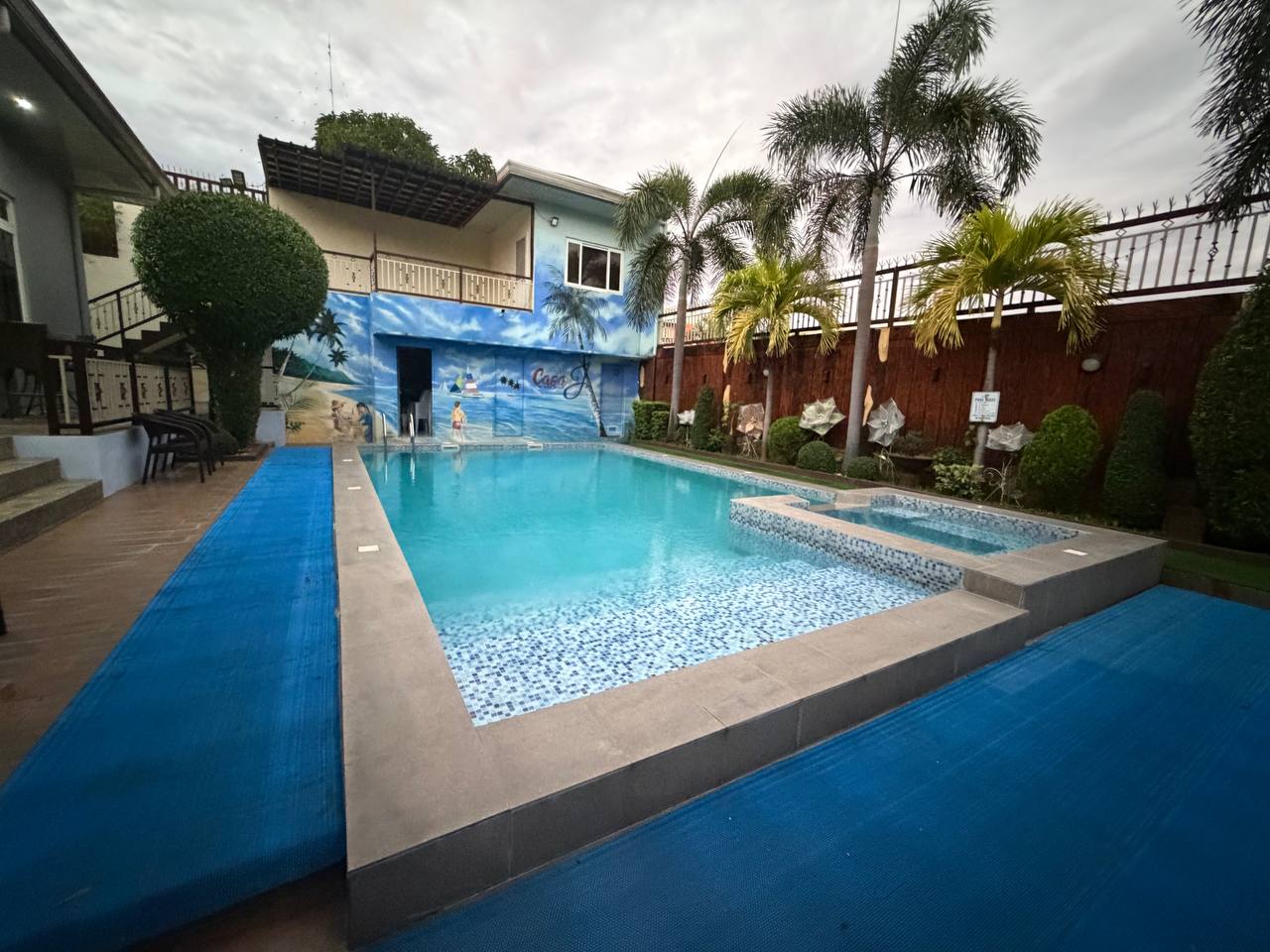 Casa J