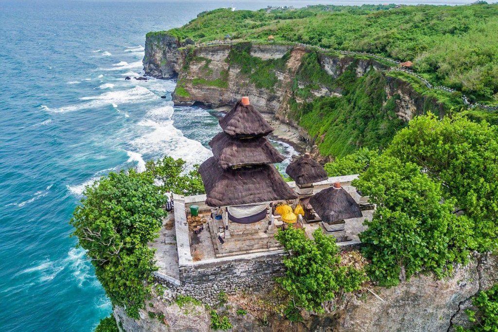 Uluwatu Guide